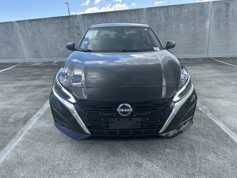 Used 2024 Nissan Altima 2.5 SV FWD image 26