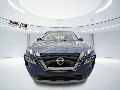 Used 2021 Nissan Rogue SL w/ Premium Package image 7