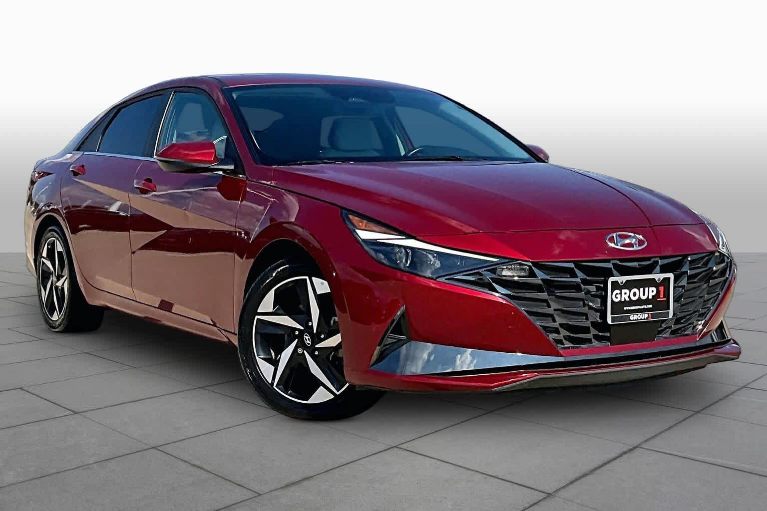 Used 2023 Hyundai Elantra Limited FWD image 3
