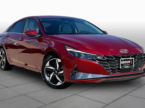 Used 2023 Hyundai Elantra Limited FWD image 3