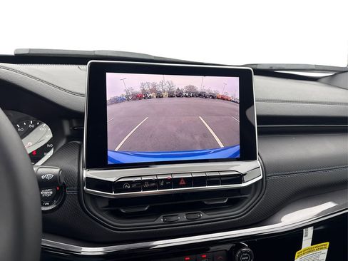 New 2026 Jeep Compass Latitude image 25