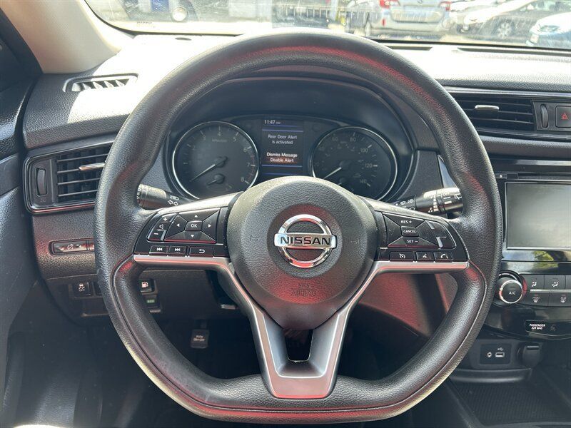 Used 2020 Nissan Rogue S AWD/4WD image 13