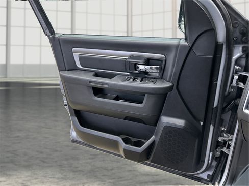 Used 2024 RAM 1500 Classic Warlock image 17