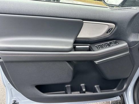 New 2025 Ford Expedition Active image 21