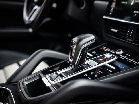 Used 2021 Porsche Cayenne GTS image 34