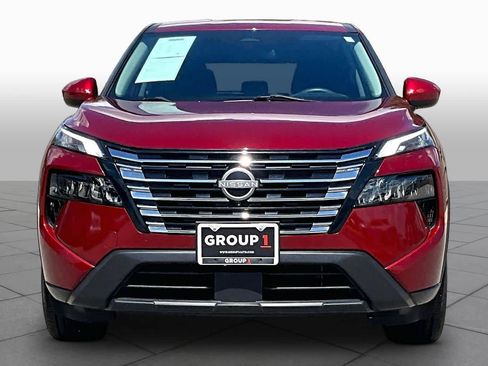 Certified 2024 Nissan Rogue SV FWD image 4