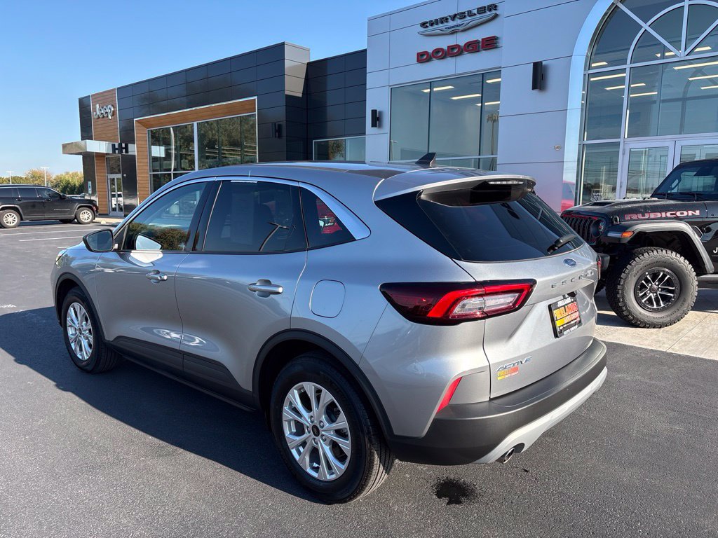 Used 2024 Ford Escape Active FWD image 3