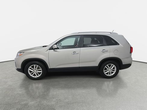 Used 2014 Kia Sorento LX image 8