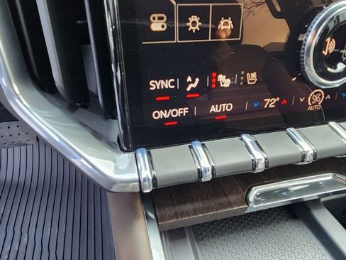 New 2026 GMC Acadia Denali Ultimate w/ LPO, Illumination Package image 15