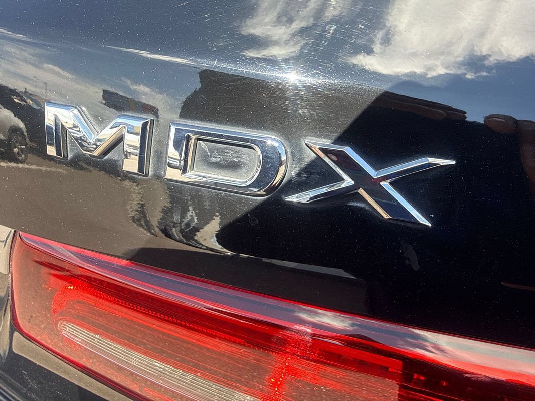 Used 2018 Acura MDX SH-AWD image 12