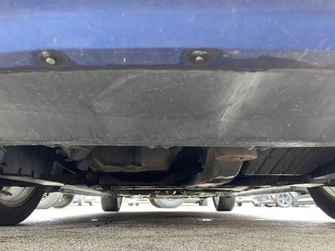 Used 2013 Dodge Avenger SE image 17