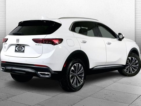 Used 2025 Buick Envision Preferred image 13