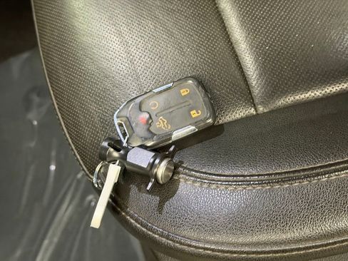 Certified 2021 Chevrolet Silverado 2500 LTZ image 37