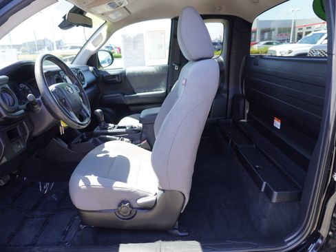 Used 2019 Toyota Tacoma SR RWD image 15