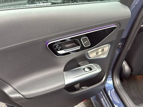 Used 2024 Mercedes-Benz C 300 Sedan image 22
