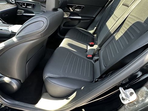 Certified 2025 Mercedes-Benz GLC 350e 4MATIC image 24