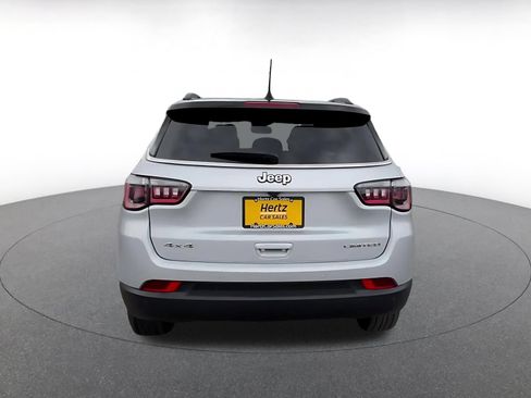 Used 2025 Jeep Compass Limited AWD/4WD image 10