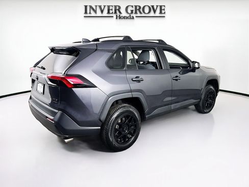 Used 2019 Toyota RAV4 XLE image 5