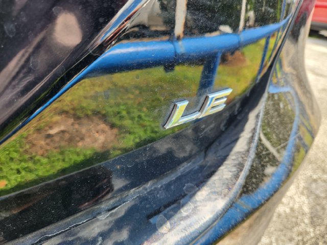 Used 2018 Toyota Camry LE FWD image 8