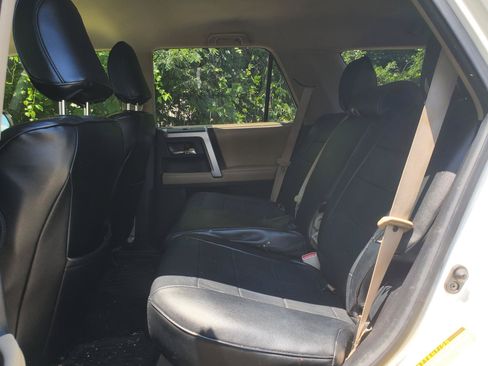 Used 2015 Toyota 4Runner SR5 RWD image 31