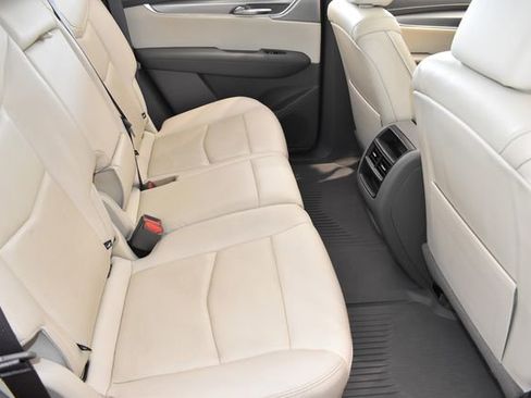 Used 2022 Cadillac XT5 Premium Luxury w/ LPO, Floor Liner Package AWD/4WD image 12