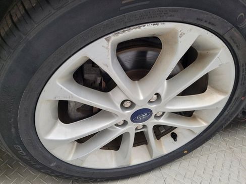 Used 2019 Ford Fusion SE FWD image 31