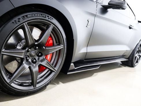 Used 2022 Ford Mustang Shelby GT500 w/ Carbon Fiber Track Pack image 22