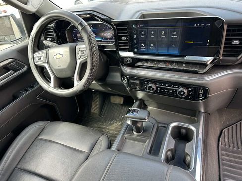 Used 2023 Chevrolet Silverado 1500 LTZ image 11