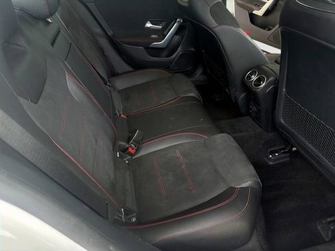 Used 2020 Mercedes-Benz CLA 250 image 34