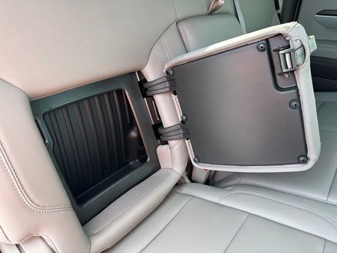 Used 2022 GMC Sierra 1500 SLT w/ SLT Convenience Package image 31