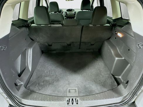 Used 2017 Ford Escape SE image 26