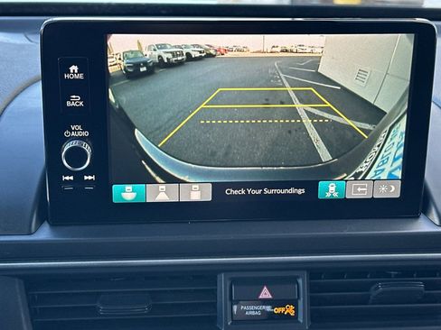 Certified 2025 Honda Pilot EX-L image 24
