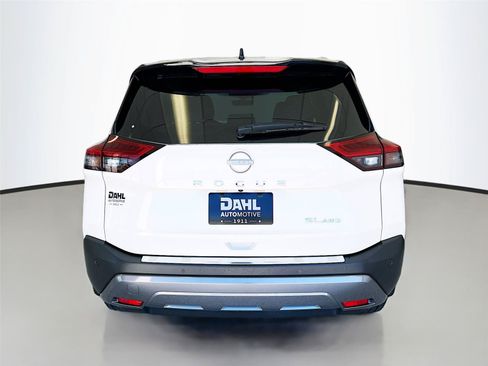 Used 2023 Nissan Rogue SL AWD/4WD image 12