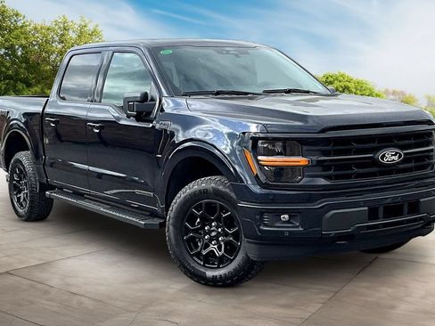 Used 2025 Ford F150 XLT w/ Equipment Group 302A MID AWD/4WD image 11