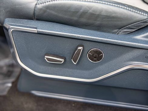 Used 2022 Ford F150 Limited image 24