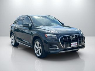 Used 2021 Audi Q5 2.0T Premium Plus w/ Premium Plus Package AWD/4WD video 3