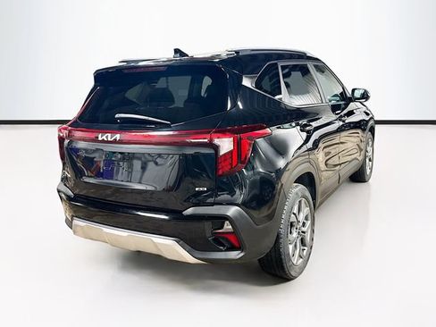 Used 2024 Kia Seltos S image 7