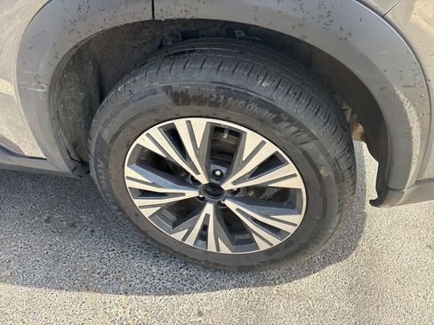 Used 2023 Nissan Rogue SV FWD image 5