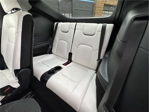 Used 2023 Tesla Model Y Long Range AWD/4WD image 18