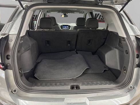 Used 2023 GMC Terrain SLE image 11