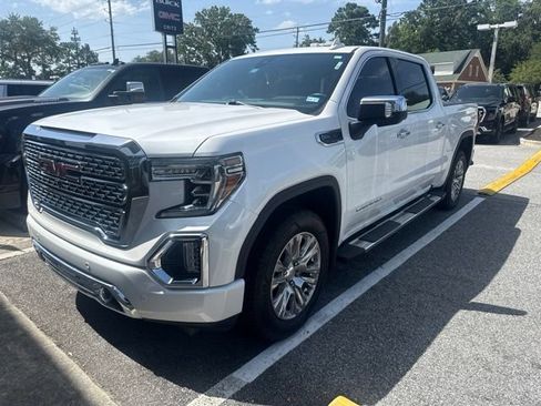 Used 2021 GMC Sierra 1500 Denali w/ Technology Package AWD/4WD image 1