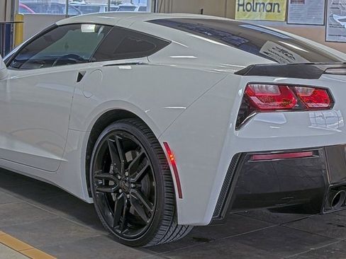 Used 2019 Chevrolet Corvette Stingray Coupe w/ Carbon Flash Badge Package image 16