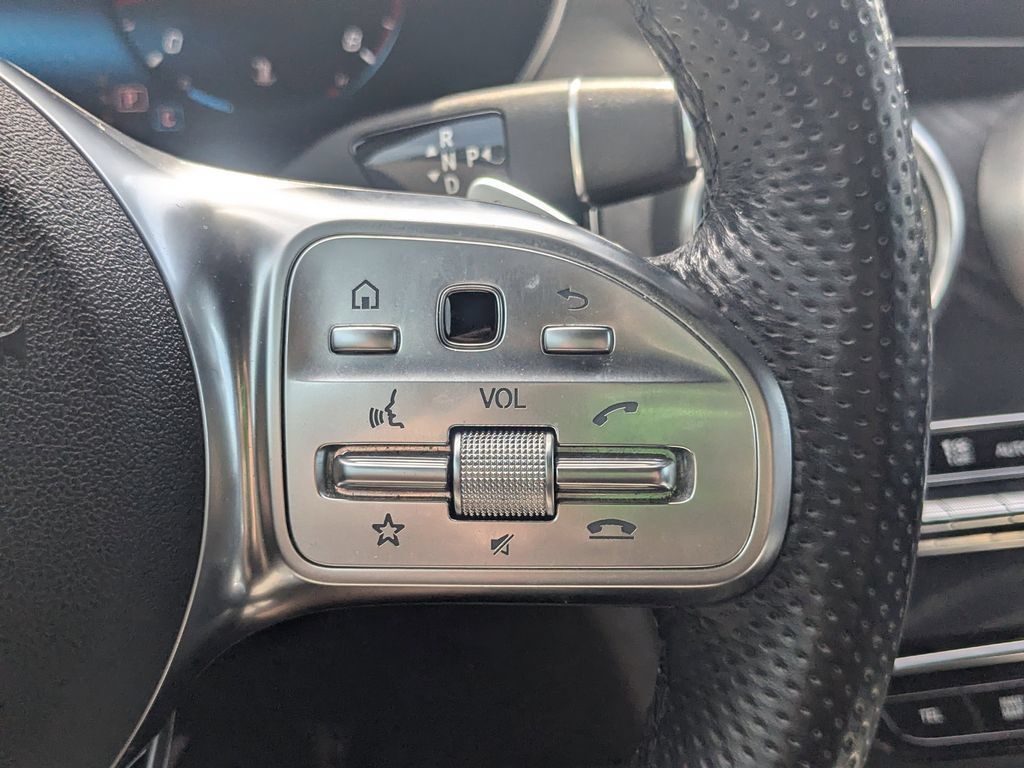 Used 2022 Mercedes-Benz GLC 300 w/ AMG Line image 11