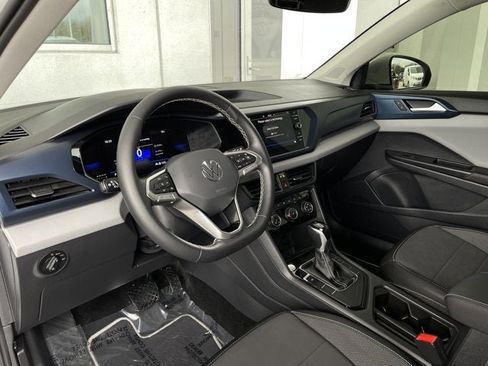 Used 2023 Volkswagen Taos SE image 11