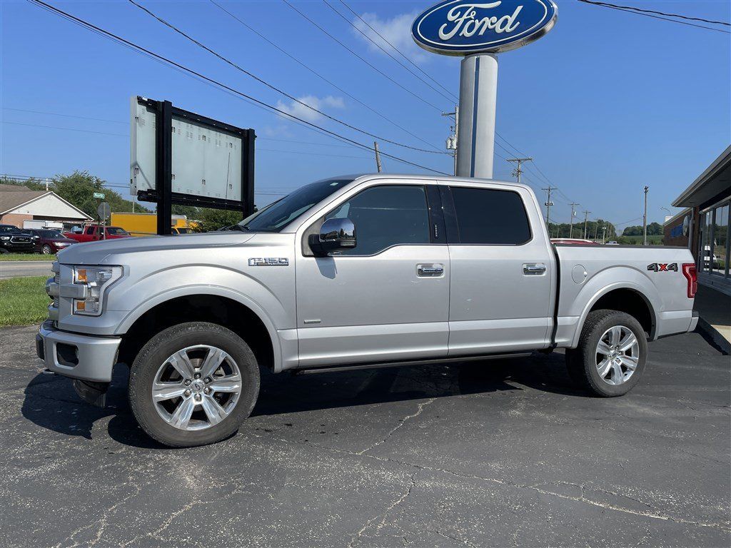 Used 2017 Ford F150 Platinum w/ Equipment Group 701A Luxury AWD/4WD image 3