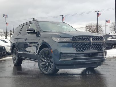 New 2026 Lincoln Navigator Reserve w/ Jet Appearance Package