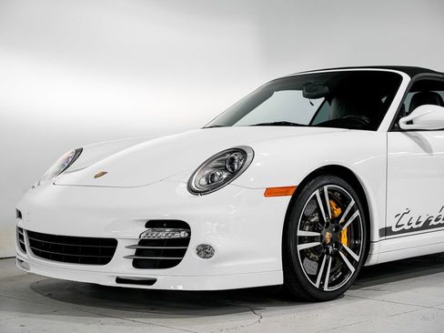 Used 2011 Porsche 911 Turbo S AWD/4WD image 34
