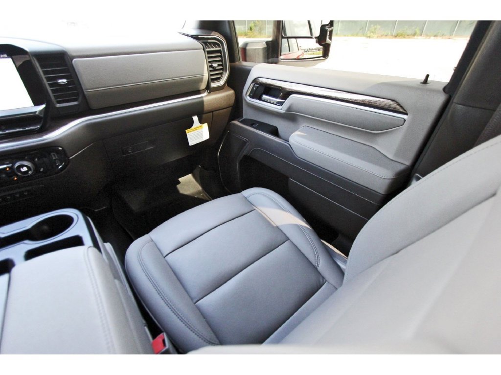 Used 2026 Chevrolet Silverado 3500 LT w/ Texas Edition AWD/4WD image 12