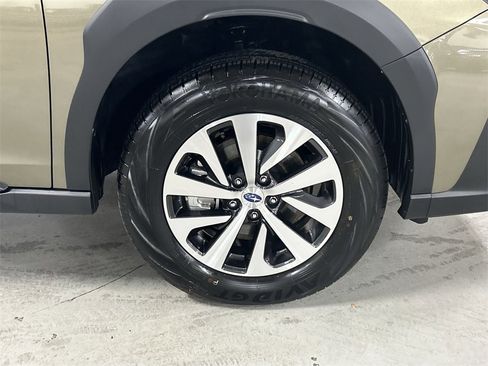 Certified 2025 Subaru Outback Premium image 13