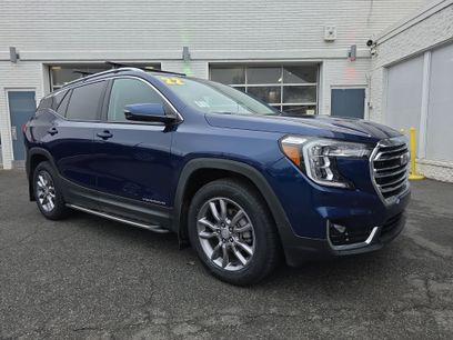 Used 2022 GMC Terrain SLT w/ Tech Package